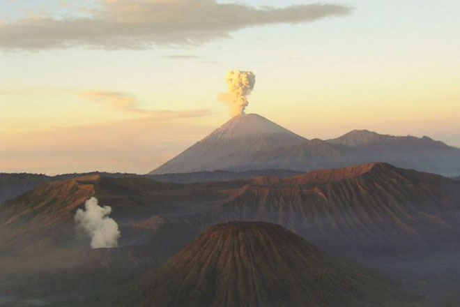 volcano_indonesia